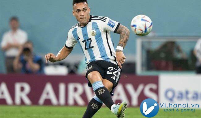 HLV Scaloni ủng hộ Lautaro Martinez giành Quả bóng vàng 2024 1