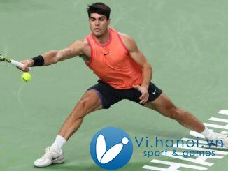 Alcaraz và Sinner đều vào tứ kết Shanghai Masters