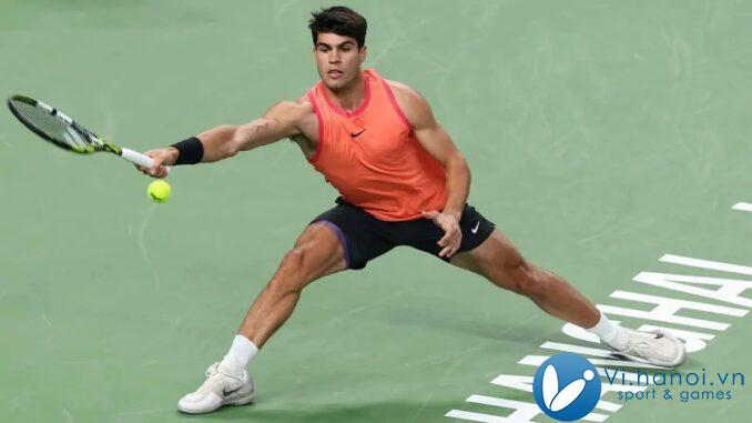 Alcaraz và Sinner đều vào tứ kết Shanghai Masters 

