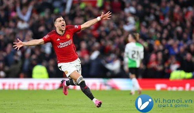 Diogo Dalot sẵn sàng cạnh tranh vị trí ở Man Utd 1