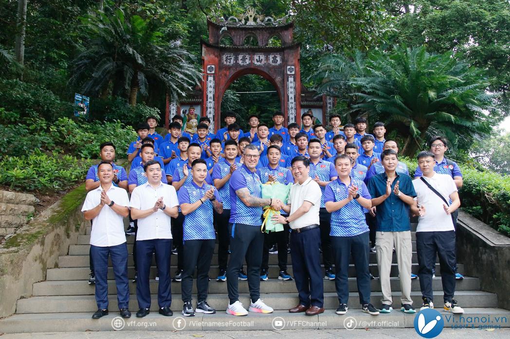 U17 Việt Nam có hành động đặc biệt trước khi tham dự Asian Cup 1