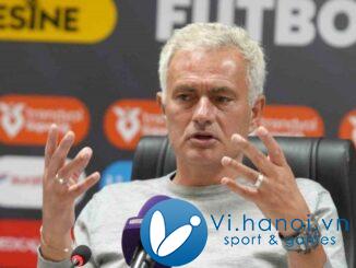 HLV Jose Mourinho có khoảng cách lớn trên thế giới