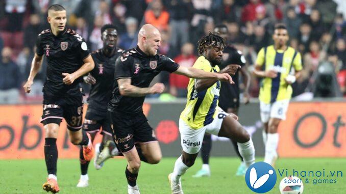 Fenerbahce hiện đang thi đấu ở giai đoạn tiếp theo