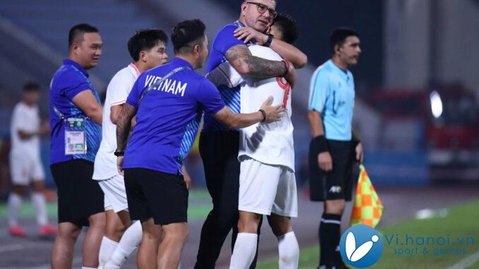 HLV Roland U17 Việt Nam vs U17 Myanmar ngày 25/10