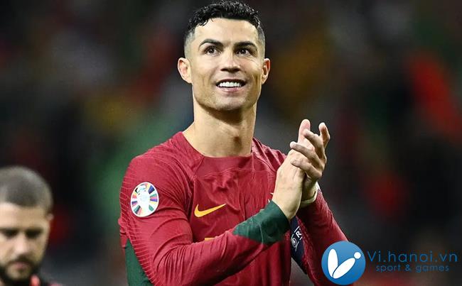 HLV Roberto Martinez đảm bảo thời gian ra sân cho Ronaldo 1