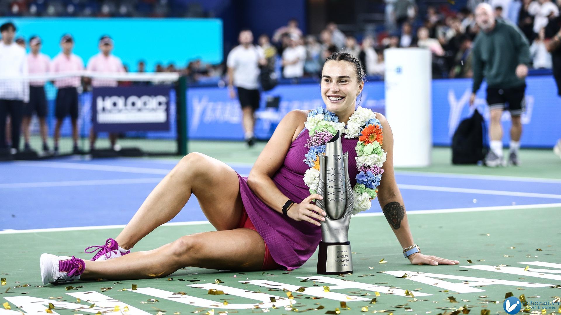 Sabalenka đã ăn mừng danh hiệu của mình ở Vũ Hán, Trung Quốc vào đầu tháng này. Ảnh: Reuters