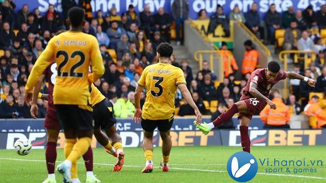 Wolves thua 1-2 trước Man City trên sân