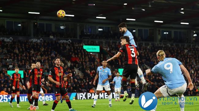 Man City thua 1-2 trên sân Bournemouth.