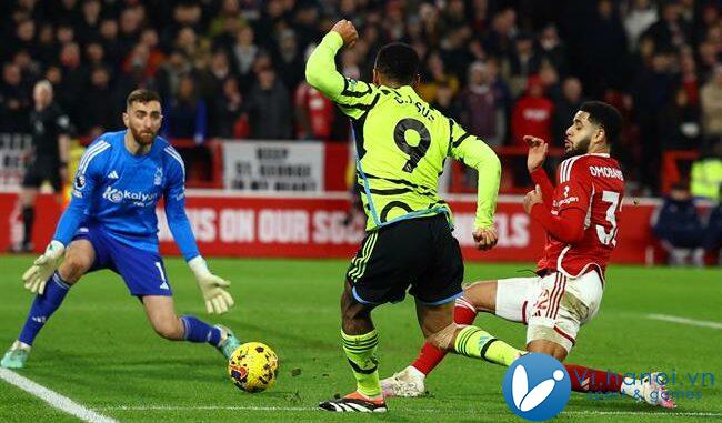 Huyền thoại Paul Merson dự đoán kết quả trận Arsenal vs Nottingham Forest