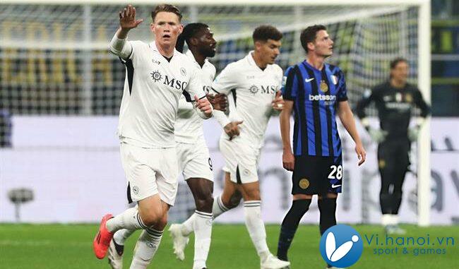 Scott McTominay không dám nghĩ đến danh hiệu cùng Napoli 1