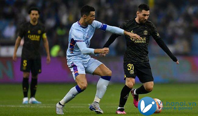 Ronaldo và Messi đã thay đổi một điều ở vị trí tiền đạo số 1