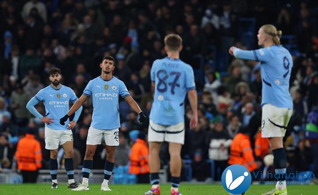 Arne Slot tin Pep Gardiola sẽ sớm đưa Man City trở lại vị trí số 1