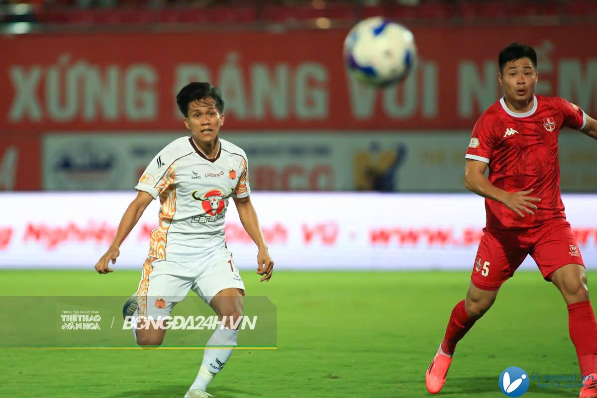 Trên SVd Lạch Tray thảm họa 9 LPBank V.League 1-2024/25 HAGL tham gia chuẩn bị cho Hải Phòng với cái tên Trần Bảo Toàn mới được triệu tập vào đội tuyển Việt Nam chuẩn bị cho ASEAN Cup 2024